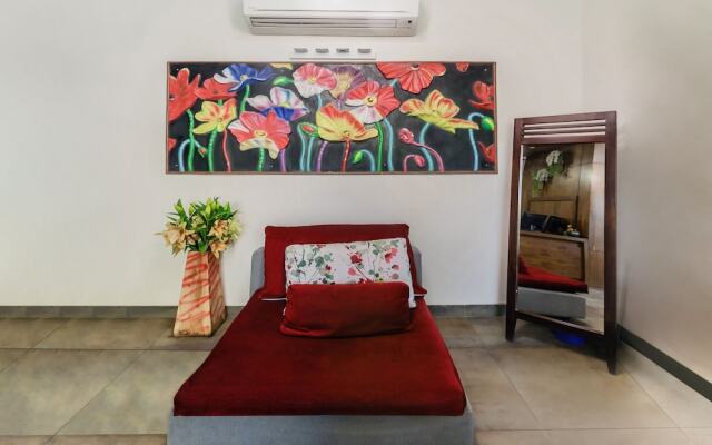 Capital O 17305 Hotel Fleur