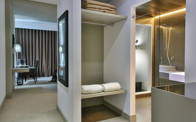 Delfim Douro Hotel