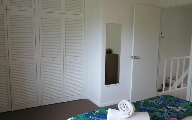 Paradise Apartments Unit 2