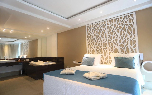 Paradiso Pero Praia Hotel