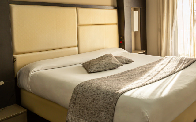 Hotel Première