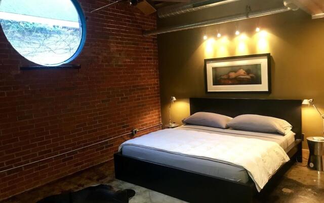 The Hangar Lofts Hotel