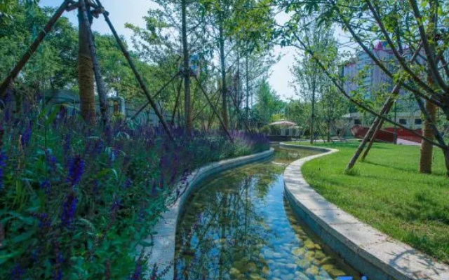 Weihe Jinhui Conference Center – Outside – Weinan