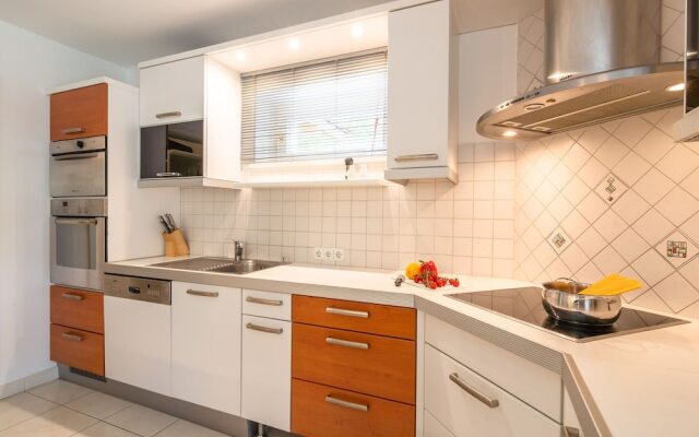 Charming Apartment Near Ski Area in Zell am See