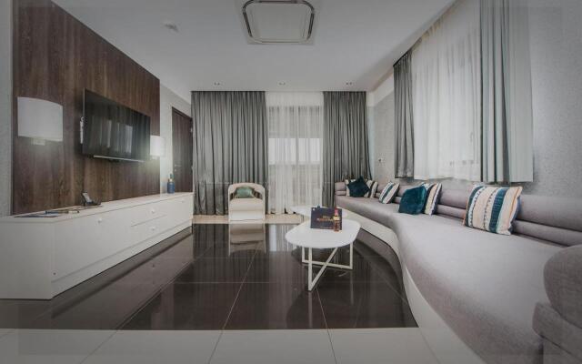 Krystal Palace Douala