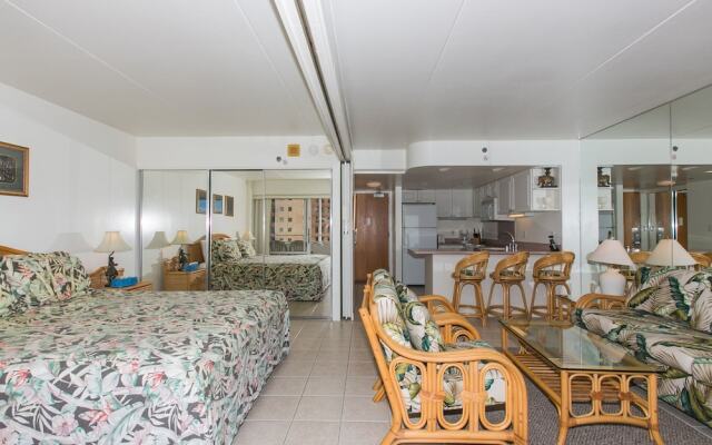 Spacious One Bedroom Harbor View Condos at Ilikai Marina With Private Balcony