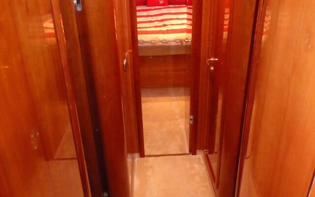 Rhein Yacht Lexa