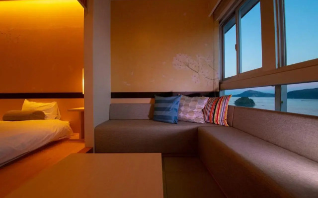 Toba Grand Hotel