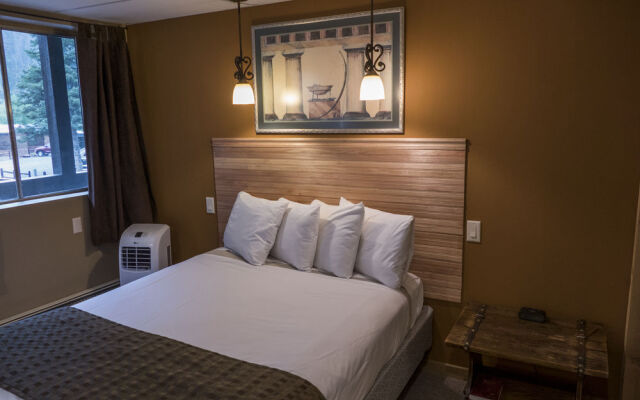 Timber Ridge Lodge