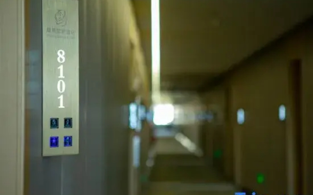 Smart Hotel in the View