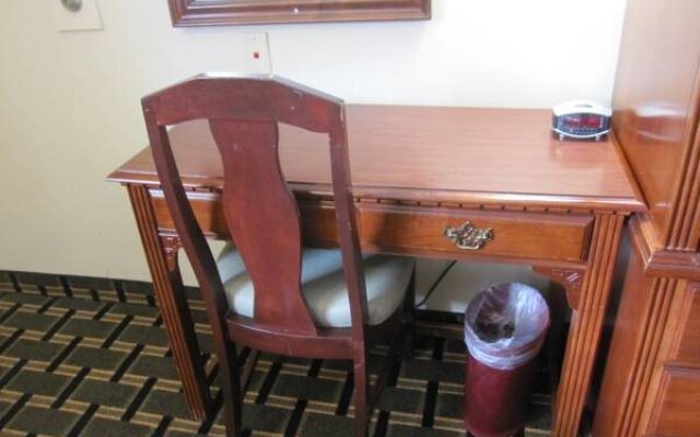Hospitality Inn - Buffalo Airport