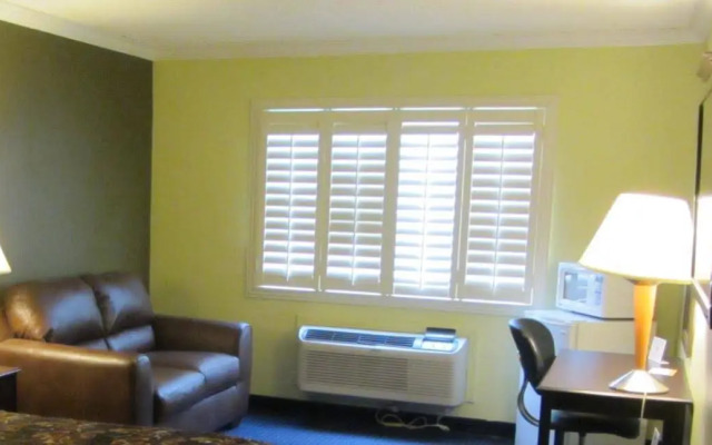 Travelodge by Wyndham Odessa