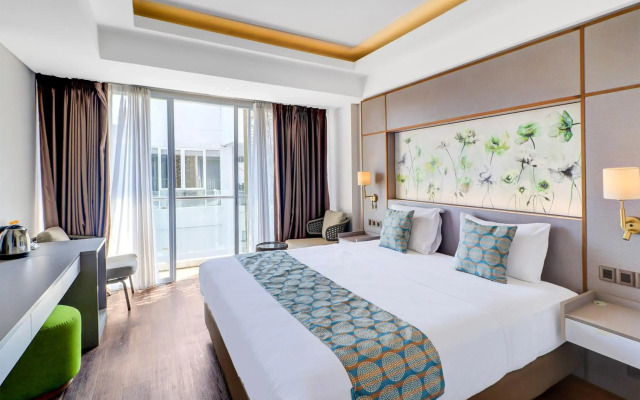 Sunday Hotel Arshika Sunset Road