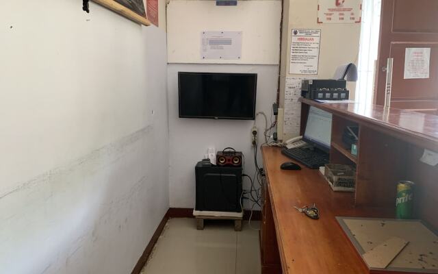 Hotel O Penginapan Fauziah Syariah Near Mesjid Taqwa Mamminasae