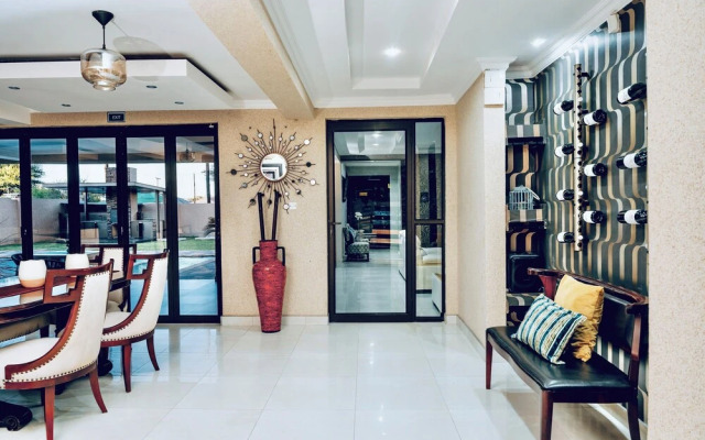 Escapade Lux Guesthouse