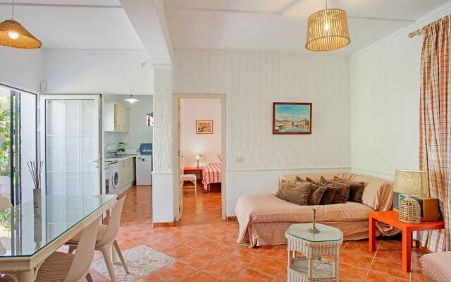 Superb beachfront villa with guest house 50m opposite