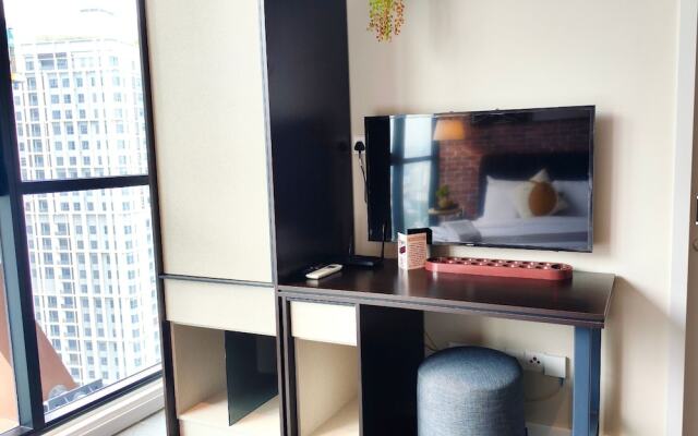 Scarletz Suites KLCC by Mykey