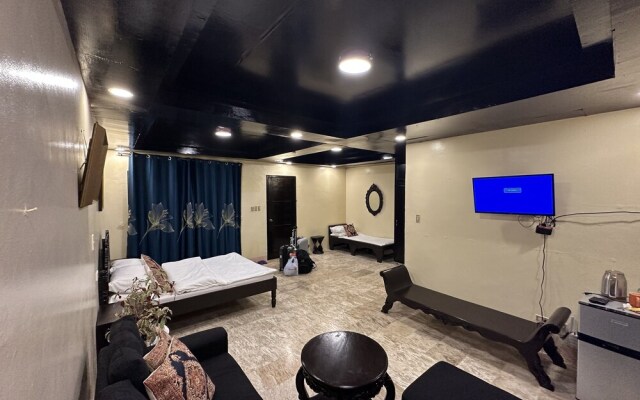 Emmalyn's Paradise Resort