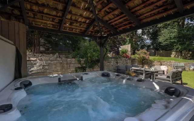 Lower Shockerwick Lodge