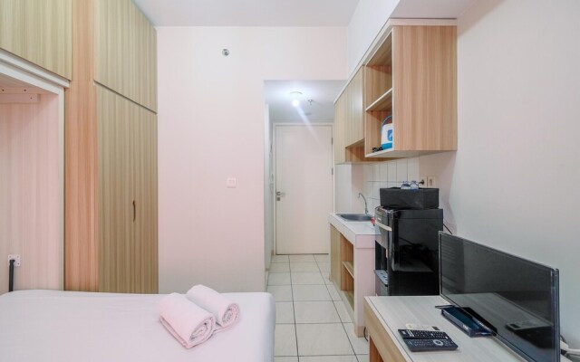 Simple and Comfy Studio at Springlake Summarecon Bekasi Apartment