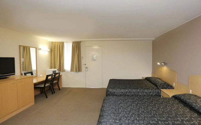 Cosmo Motel Adamstown