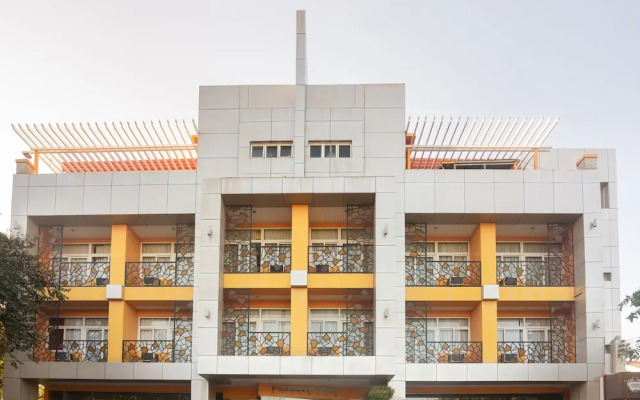 Oyo 159 San Remigio Pensionne Suites