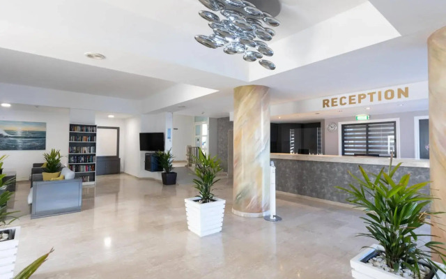 Vrissaki Hotel Apartments