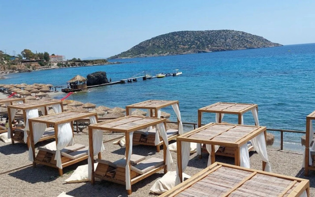 The Athenian Riviera Beach Summer Nest