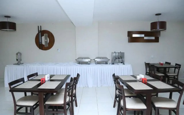Avelan Plaza Hotel