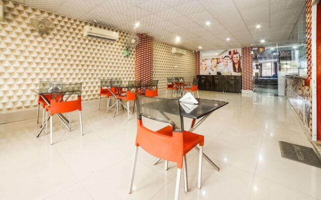 OYO 44314 Hotel Veer Bhumi Palace