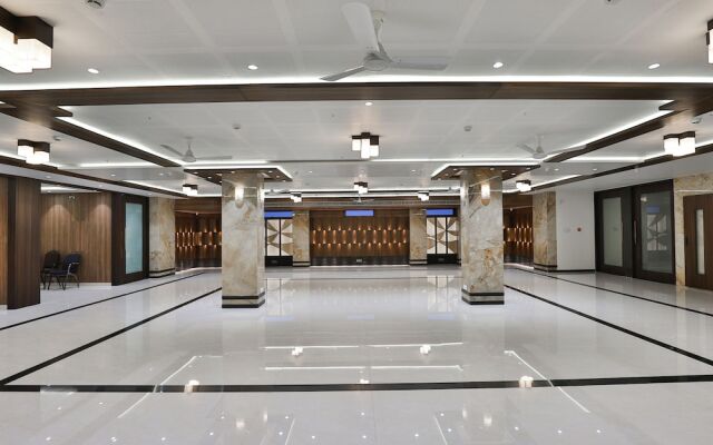 OYO 15635 Elite Rooms & Banquet