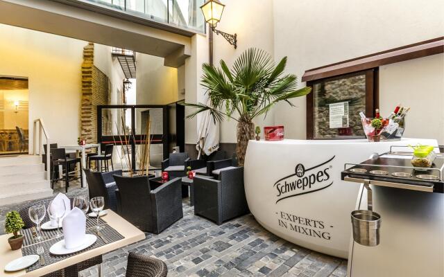 Hotel Reina Cristina