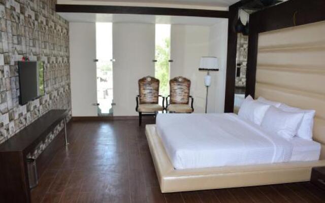 Aliza Hotel