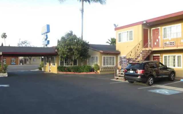 Cloud 9 Motel