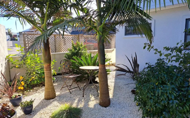 26a on Sunbrae private bathroom, FREE wifi