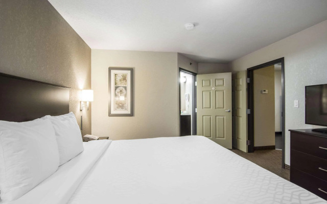 Quality Inn & Suites Thompson