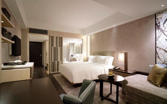 New World Makati Hotel