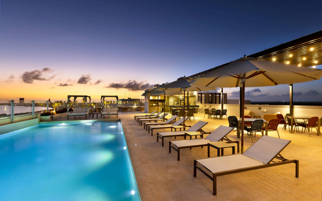 Residence Inn by Marriott Cancun Hotel Zone