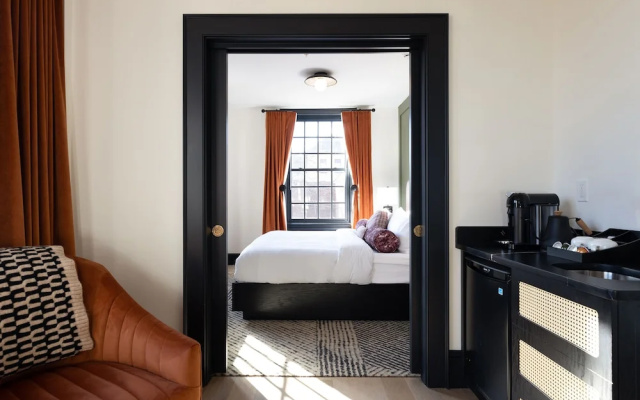 Hotel Thaxter