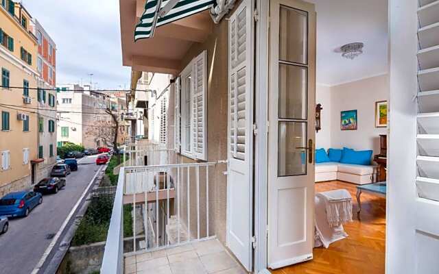 Klarina Apartments