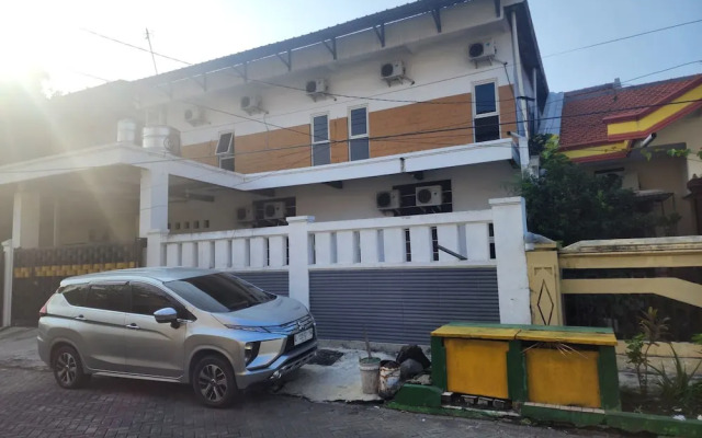 Hotel O Sagara Homestay Rungkut
