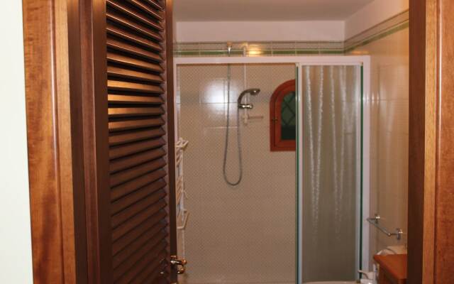 Loft Angela, Delizioso Bilocale con Soppalco, Centralissimo a Pietrasanta