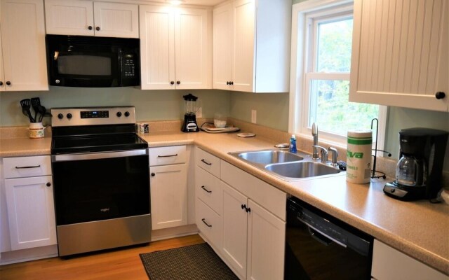 Beach Breezes - 4 Br Home