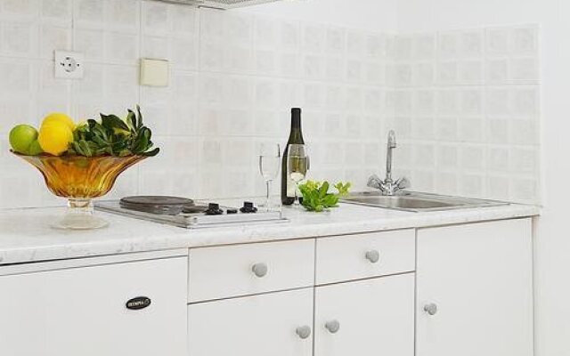 Soulis Studios & Apartments