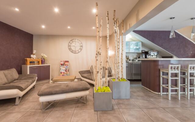 Le Réverbère - La Cuisinerie - L'Hôtellerie