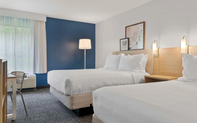 Spark by Hilton Newcomerstown