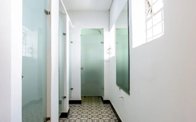 Closer Hostel