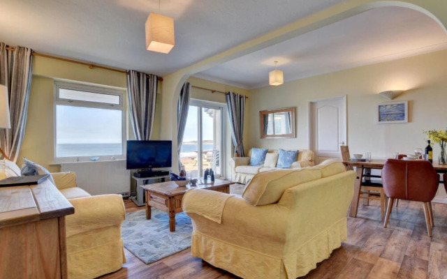 Flat 8 Clifton Court Croyde