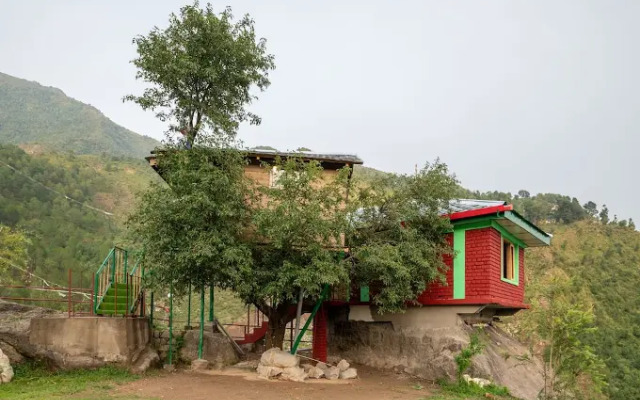 Triund Camps Riverside Resort