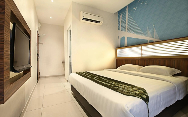 Sri Enstek Hotel